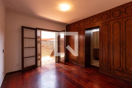 Suíte 1 de casa para alugar com 4 quartos, 398m² em Vila Ipojuca, São Paulo