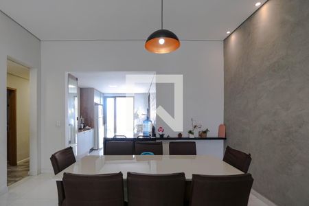 Sala de casa para alugar com 3 quartos, 168m² em Cezar de Souza, Mogi das Cruzes