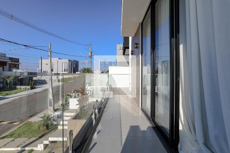 Sacada de casa para alugar com 3 quartos, 168m² em Cezar de Souza, Mogi das Cruzes