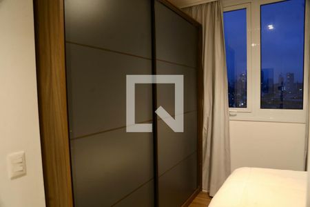 Suite de apartamento para alugar com 2 quartos, 50m² em Vila Sao Francisco (zona Sul), São Paulo