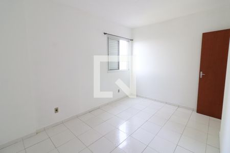 Quarto 1 de apartamento para alugar com 2 quartos, 65m² em Jaguaribe, Osasco