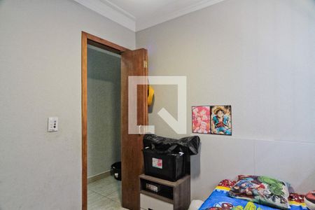 Quarto de casa para alugar com 2 quartos, 90m² em Jardim Santo Elias, São Paulo