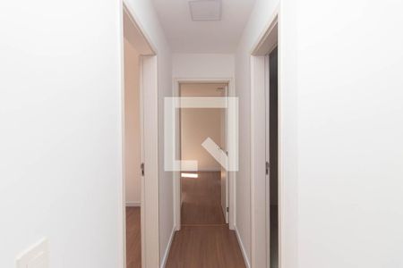 Corredor dos Quartos de apartamento à venda com 2 quartos, 60m² em Vila Mazzei, São Paulo