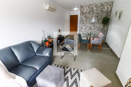 Sala de apartamento para alugar com 3 quartos, 74m² em Jardim Ampliacao, São Paulo