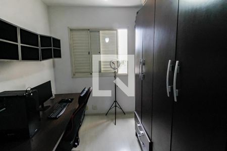 Quarto 1 de apartamento para alugar com 3 quartos, 74m² em Jardim Ampliacao, São Paulo