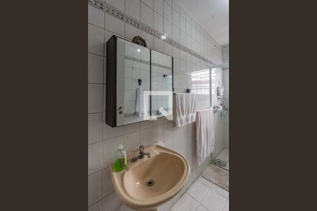 Banheiro de casa à venda com 3 quartos, 107m² em Vila Brasilina, São Paulo