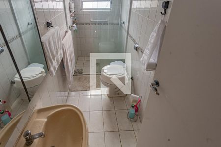 Banheiro de casa à venda com 3 quartos, 107m² em Vila Brasilina, São Paulo