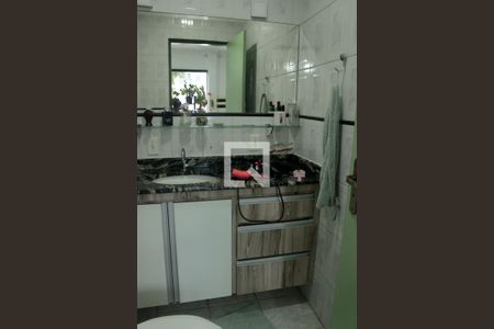 Lavabo  de casa para alugar com 3 quartos, 250m² em Jardim Dourado, Guarulhos