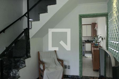 Sala  de casa para alugar com 3 quartos, 250m² em Jardim Dourado, Guarulhos
