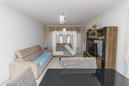 Sala de casa à venda com 3 quartos, 142m² em Vila Nivi, São Paulo