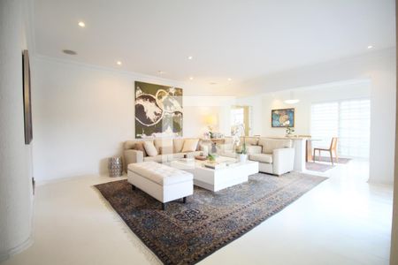 Sala de apartamento à venda com 3 quartos, 220m² em Real Parque, São Paulo