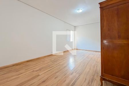 Quarto 2 de casa para alugar com 2 quartos, 170m² em Vila Monumento, São Paulo
