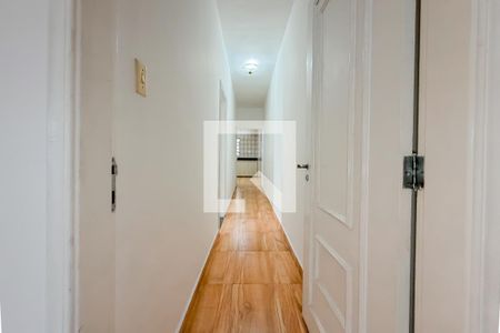 Corredor de casa para alugar com 2 quartos, 170m² em Vila Monumento, São Paulo