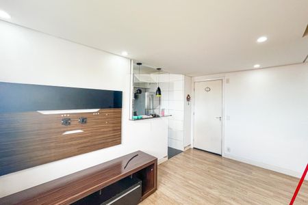 Sala de apartamento para alugar com 2 quartos, 45m² em Loteamento City Jaragua, São Paulo