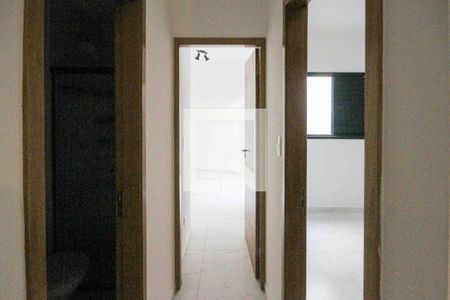 Corredor de apartamento para alugar com 2 quartos, 43m² em Vila Formosa, São Paulo