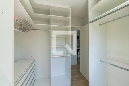 Quarto 1 de apartamento para alugar com 2 quartos, 76m² em Água Verde, Curitiba