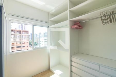 Quarto 1 de apartamento para alugar com 2 quartos, 76m² em Água Verde, Curitiba