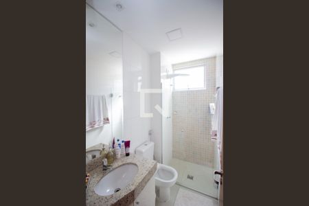Banheiro da Suíte de apartamento à venda com 2 quartos, 69m² em Alvorada, Contagem
