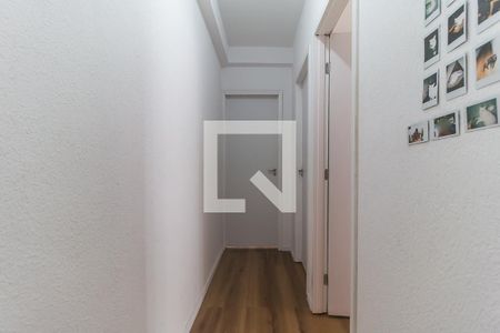 Corredor de apartamento para alugar com 2 quartos, 47m² em Vila Monteiro, Poá