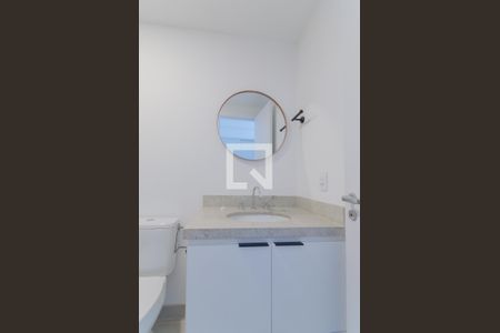 Banheiro de kitnet/studio para alugar com 1 quarto, 25m² em Ipiranga, São Paulo