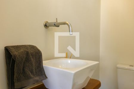 Lavabo de apartamento para alugar com 2 quartos, 98m² em Jardim Londrina, São Paulo