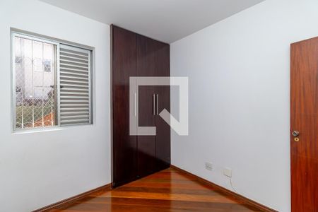 Quarto 1 de apartamento para alugar com 3 quartos, 90m² em São Luiz, Belo Horizonte