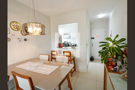 Sala de apartamento à venda com 2 quartos, 57m² em João Pinheiro, Belo Horizonte