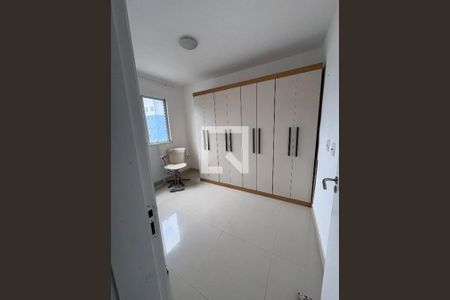 Quarto de apartamento para alugar com 2 quartos, 54m² em Piatã, Salvador