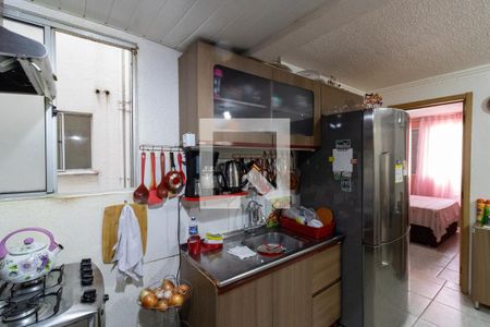 Cozinha e Área de Serviço de apartamento para alugar com 2 quartos, 45m² em São José, Porto Alegre
