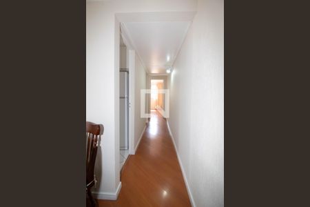 Corredor  de apartamento para alugar com 2 quartos, 67m² em Vila Camargos, Guarulhos