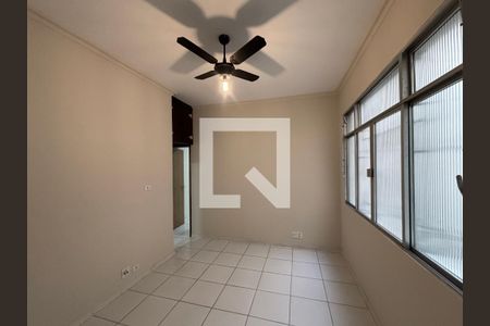 Sala de apartamento para alugar com 2 quartos, 68m² em Copacabana, Rio de Janeiro