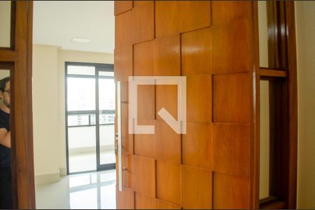 Hall de apartamento para alugar com 3 quartos, 150m² em Jardim Goiás, Goiânia