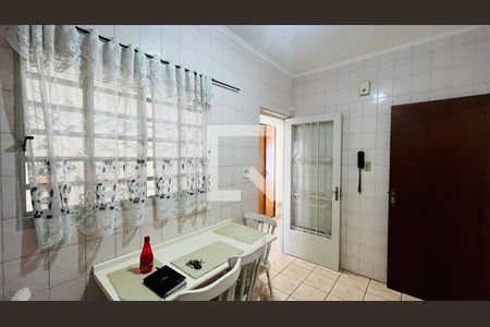 Casa à venda com 3 quartos, 151m² em Nova Campinas, Campinas