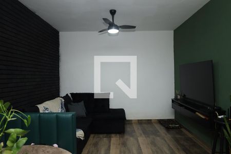 Sala de casa para alugar com 3 quartos, 300m² em Vila Carmosina, São Paulo