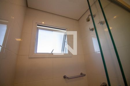 Banheiro de kitnet/studio para alugar com 1 quarto, 43m² em Cidade Monções, São Paulo