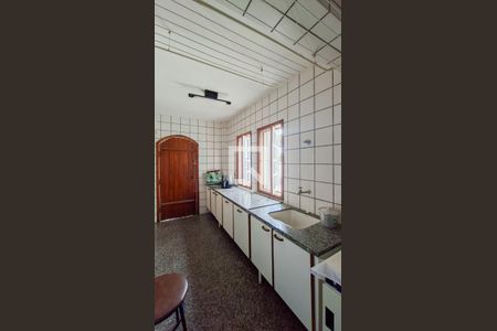 Casa para alugar com 7 quartos, 95m² em Liberdade, Belo Horizonte