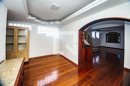 Casa para alugar com 7 quartos, 527m² em Dona Clara, Belo Horizonte