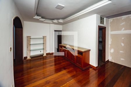 Casa para alugar com 7 quartos, 527m² em Dona Clara, Belo Horizonte