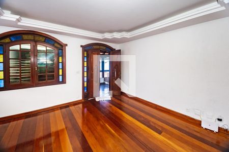 Casa para alugar com 7 quartos, 527m² em Dona Clara, Belo Horizonte