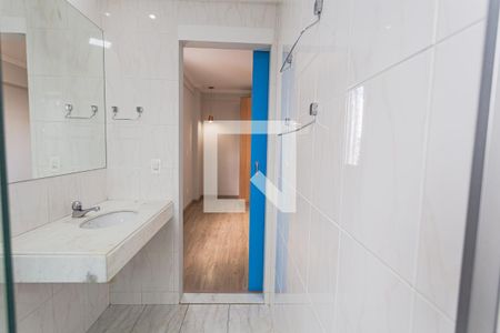 Banheiro da Suíte 1 de apartamento para alugar com 3 quartos, 135m² em União, Belo Horizonte