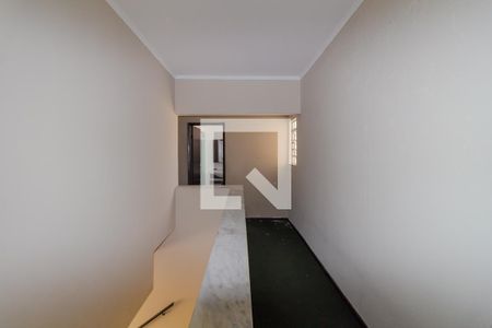 Corredor dos Quartos de casa para alugar com 3 quartos, 350m² em Jardim Vila Formosa, São Paulo