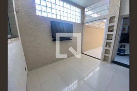 Casa para alugar com 3 quartos, 250m² em Santo Amaro, São Paulo