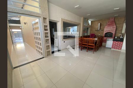 Casa para alugar com 3 quartos, 250m² em Santo Amaro, São Paulo