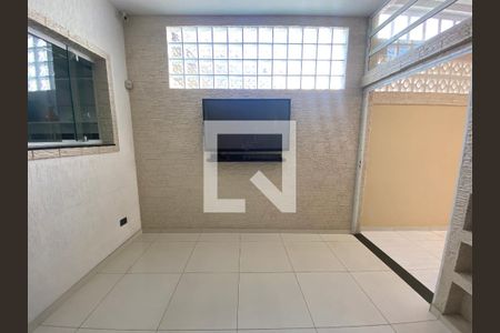 Casa para alugar com 3 quartos, 250m² em Santo Amaro, São Paulo