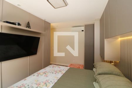 Suite de casa à venda com 4 quartos, 250m² em Chácara Mafalda, São Paulo