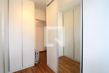 Quarto 1 de apartamento para alugar com 2 quartos, 51m² em Vila Anastácio, São Paulo