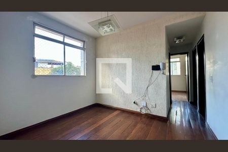 Sala  de apartamento à venda com 3 quartos, 95m² em Vila Paris, Belo Horizonte