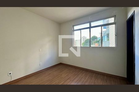 Quarto  de apartamento à venda com 3 quartos, 95m² em Vila Paris, Belo Horizonte