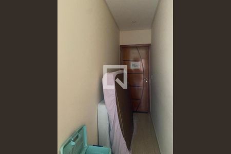 CORREDOR INTERNO de casa à venda com 3 quartos, 192m² em Vila Osasco, Osasco