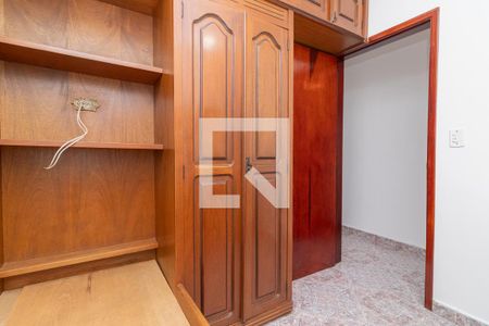 Casa à venda com 4 quartos, 126m² em Jardim Cotinha, São Paulo